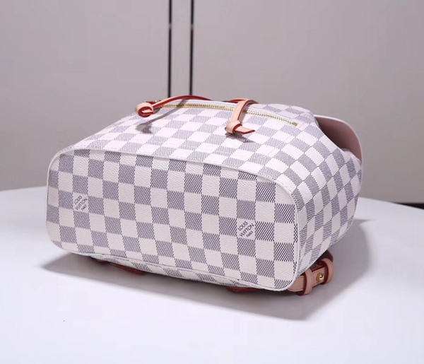 ルイヴィトンバッグ角部分ディテール